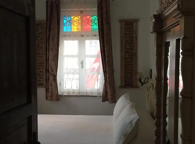 Cavlihane 1885 Hotel 3*