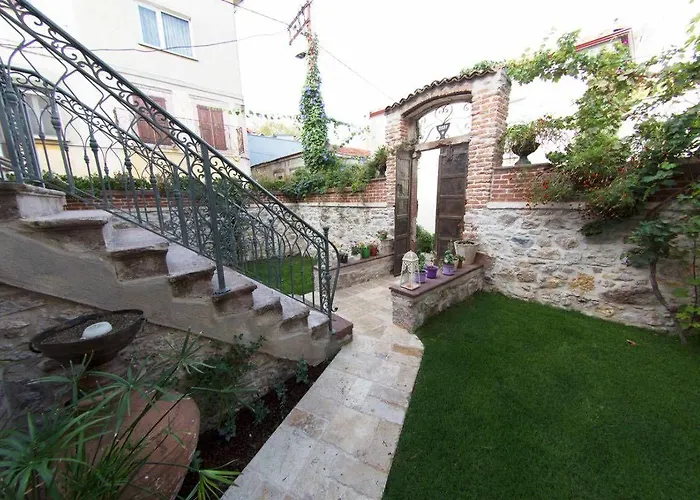 Cavlihane 1885 Hotel Ayvalı