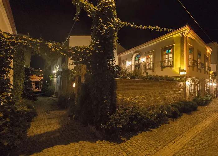 Cavlihane 1885 Hotel 3*