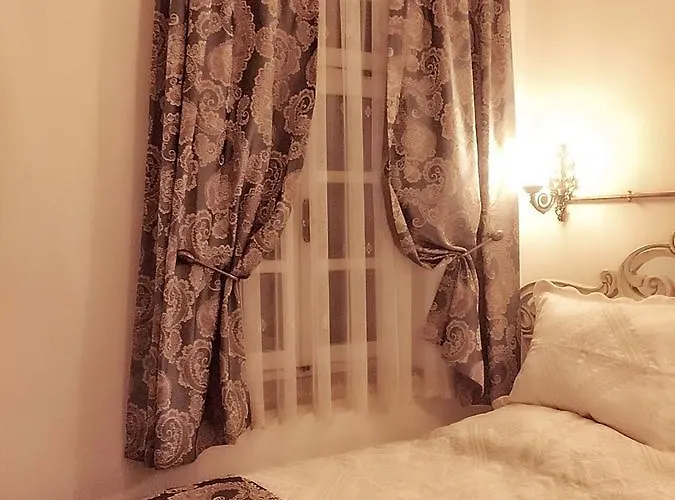 Cavlihane 1885 Hotel 3*